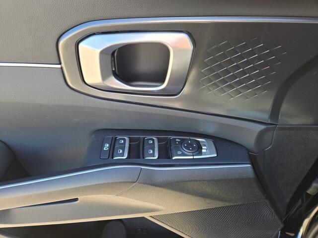 new 2025 Kia Sorento car, priced at $33,858