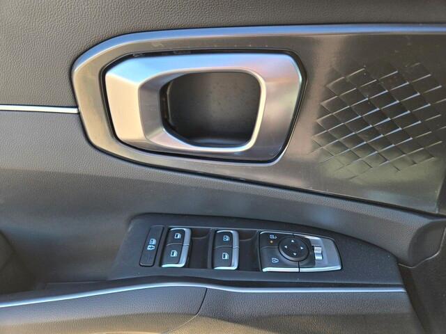 new 2025 Kia Sorento car, priced at $37,915