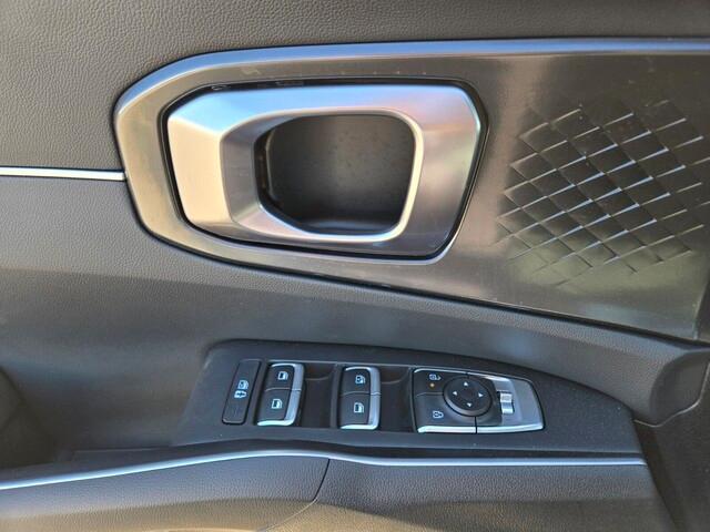 new 2025 Kia Sorento car, priced at $37,915