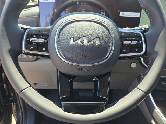 new 2025 Kia Carnival Hybrid car, priced at $43,030