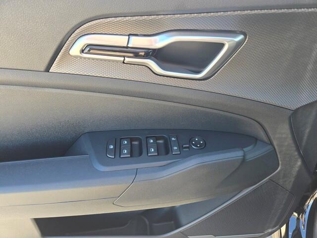 new 2025 Kia Sportage Hybrid car, priced at $29,903