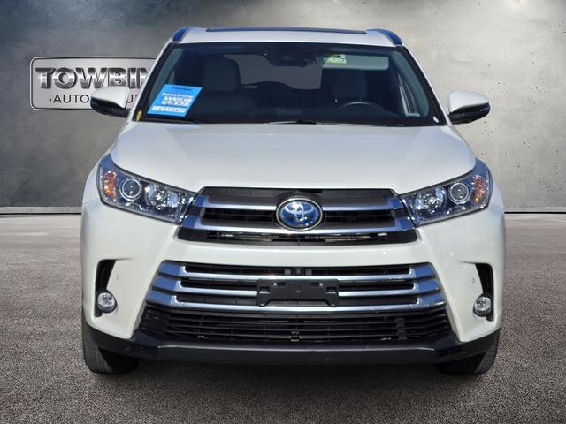 used 2019 Toyota Highlander Hybrid car, priced at $32,890