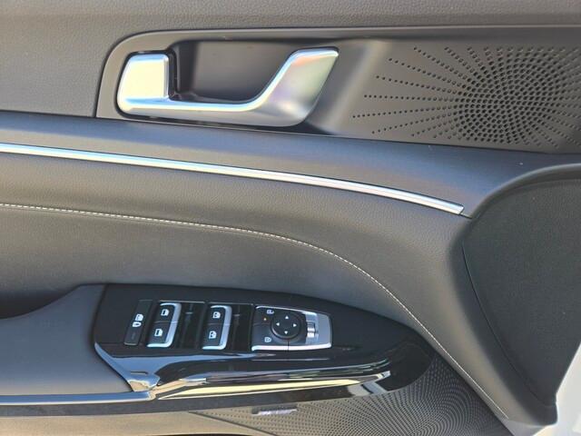 new 2025 Kia K5 car, priced at $30,814