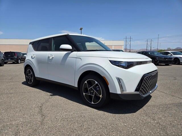 new 2025 Kia Soul car, priced at $25,404