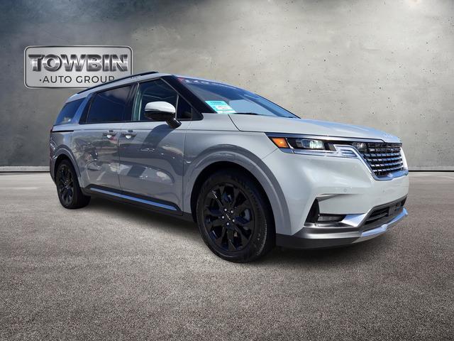 used 2024 Kia Carnival car, priced at $44,990