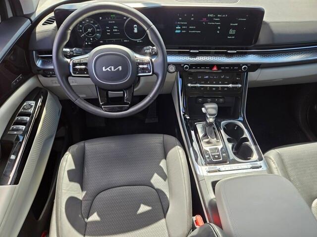 used 2024 Kia Carnival car, priced at $44,990