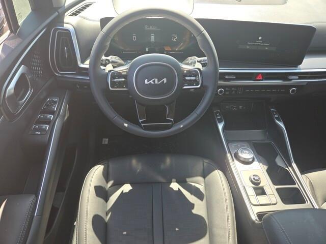 new 2025 Kia Sorento Hybrid car, priced at $37,003