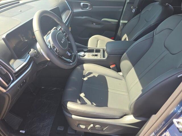 new 2025 Kia Sorento Hybrid car, priced at $37,003