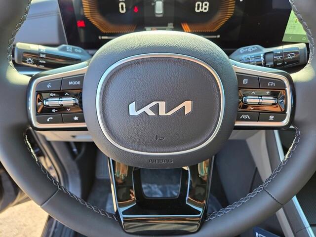 new 2025 Kia Carnival car, priced at $37,185