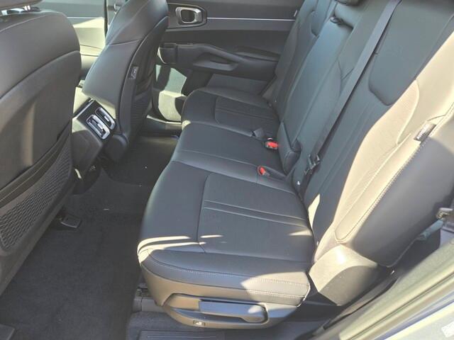 new 2025 Kia Sorento car, priced at $35,440