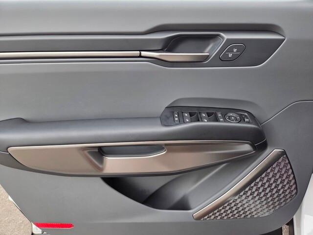 new 2026 Kia EV9 car, priced at $49,040