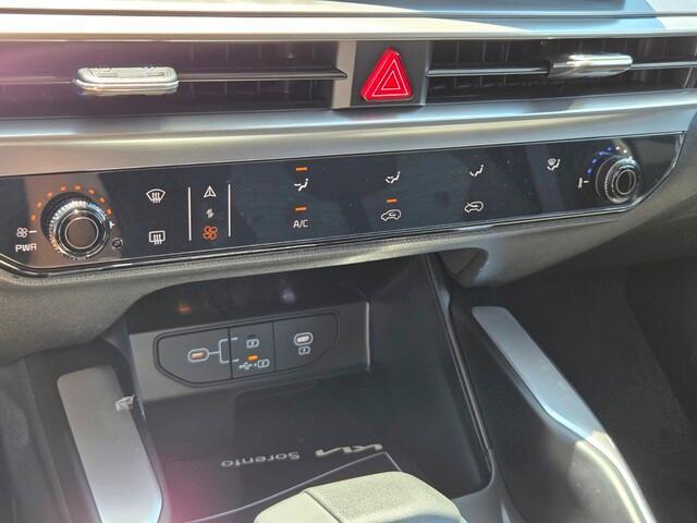 new 2025 Kia Sorento car, priced at $31,126