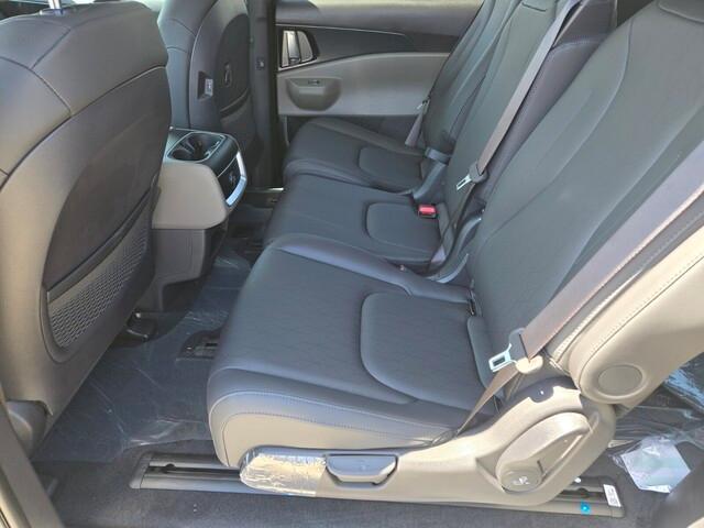 new 2025 Kia Carnival Hybrid car, priced at $41,350