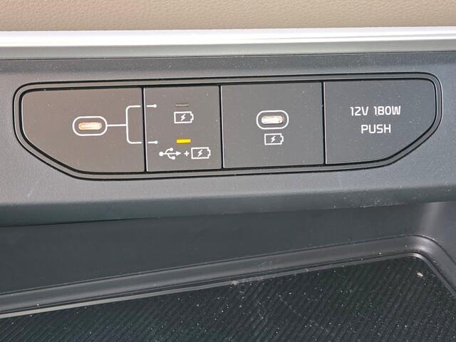 new 2025 Kia Carnival car, priced at $37,423