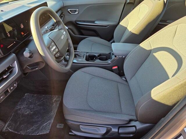 new 2025 Kia K4 car, priced at $23,303