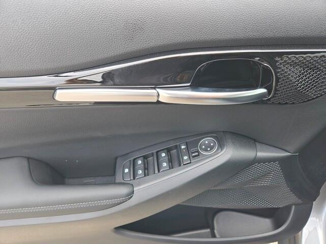 new 2025 Kia Seltos car, priced at $26,896