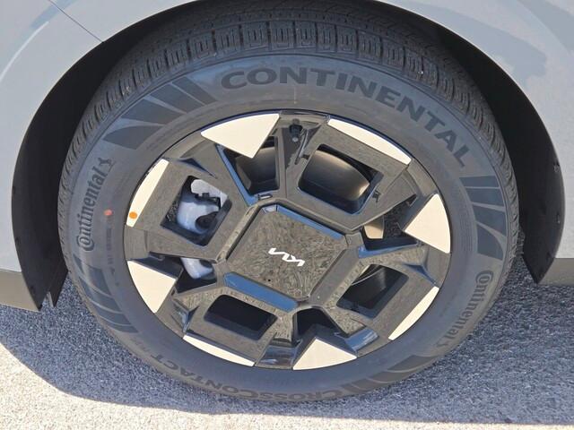 new 2025 Kia Carnival car, priced at $42,185