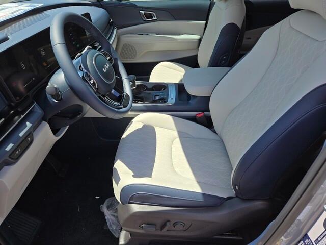 new 2025 Kia Carnival car, priced at $42,185