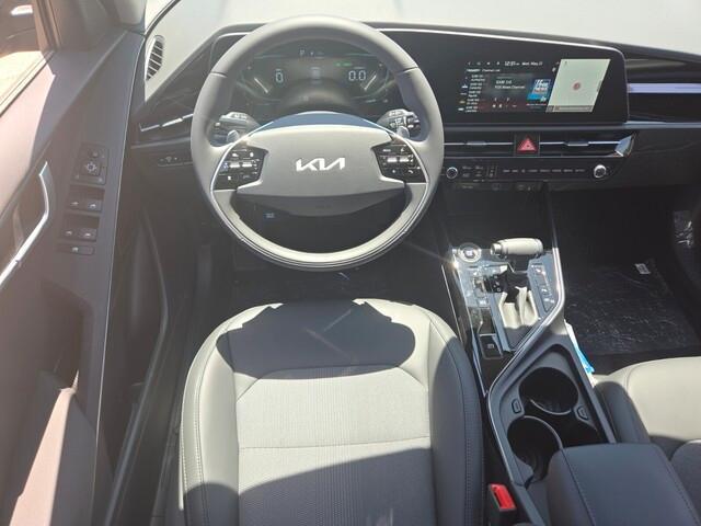 new 2025 Kia Niro car, priced at $30,392