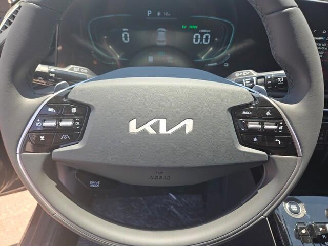 new 2025 Kia Niro car, priced at $30,392