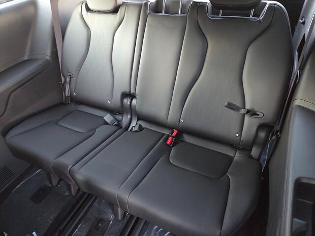 new 2026 Kia Carnival Hybrid car, priced at $49,144