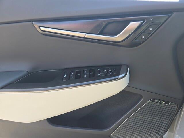 new 2025 Kia EV6 car, priced at $52,273