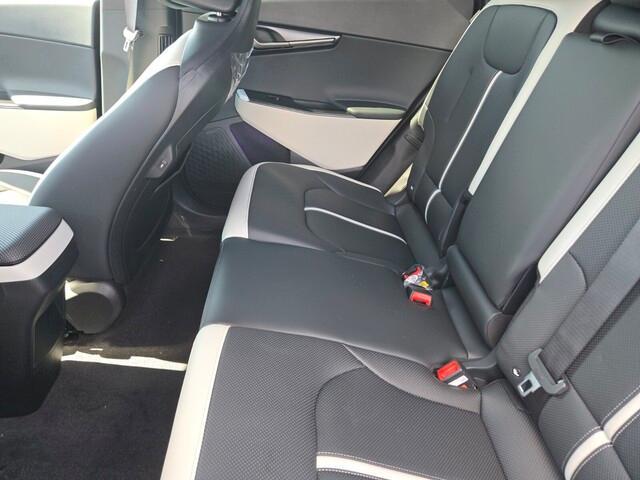 new 2025 Kia EV6 car, priced at $52,273