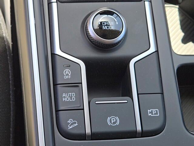 new 2025 Kia Sorento car, priced at $32,239