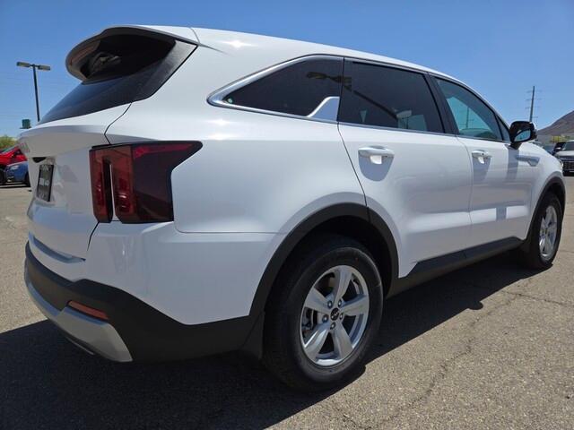 new 2025 Kia Sorento car, priced at $32,239