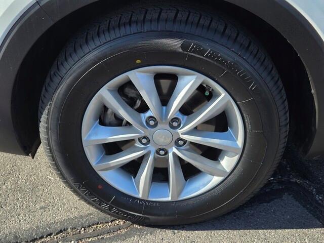 used 2016 Kia Sorento car, priced at $10,990