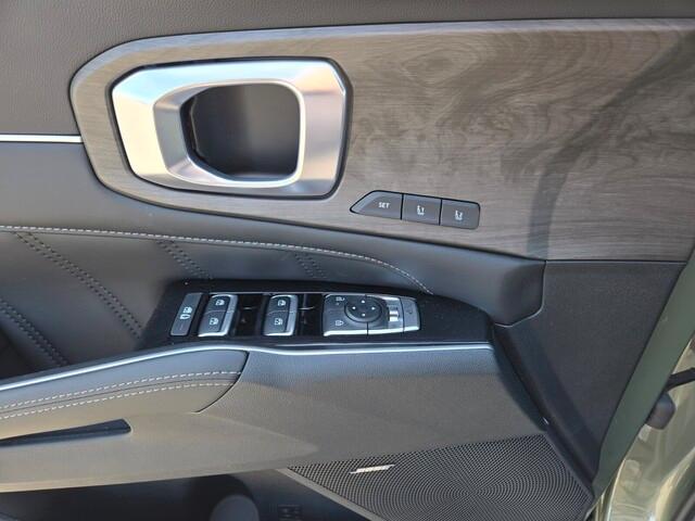 new 2025 Kia Sorento car, priced at $44,810