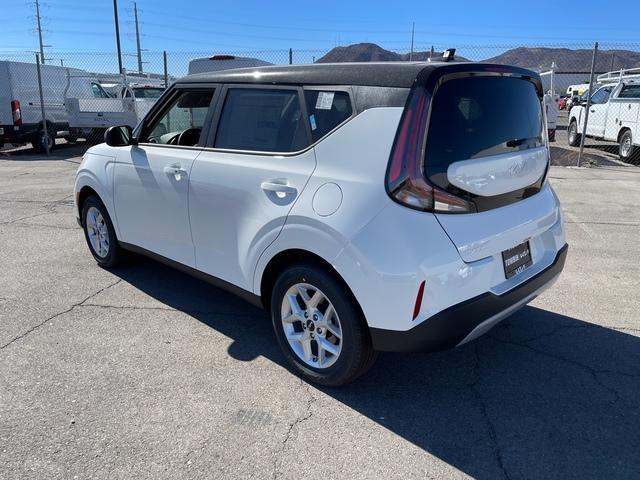 new 2025 Kia Soul car, priced at $23,706