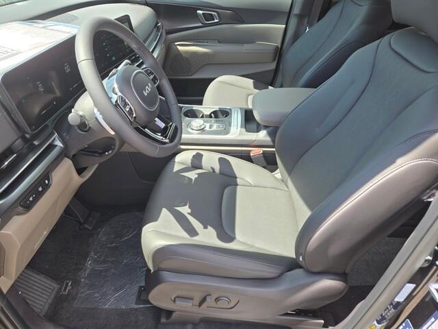 new 2025 Kia Carnival Hybrid car, priced at $41,350