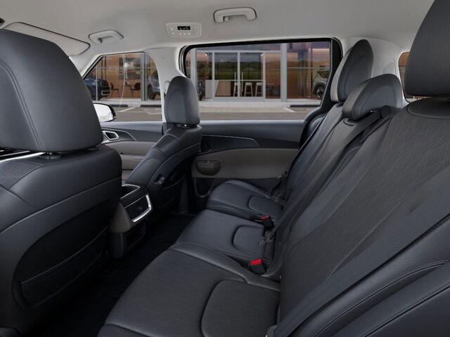new 2025 Kia Carnival Hybrid car, priced at $41,350