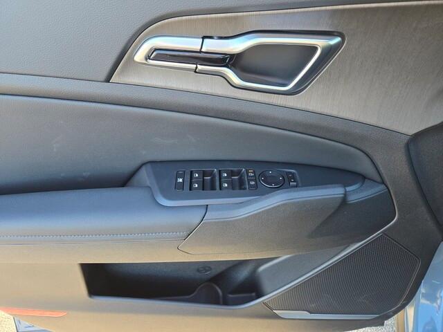 new 2026 Kia Sportage Hybrid car, priced at $35,348