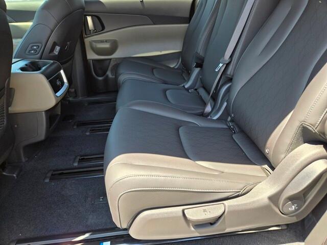 new 2026 Kia Carnival car, priced at $41,818