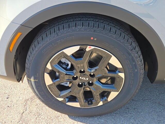 new 2025 Kia Sorento car, priced at $35,415