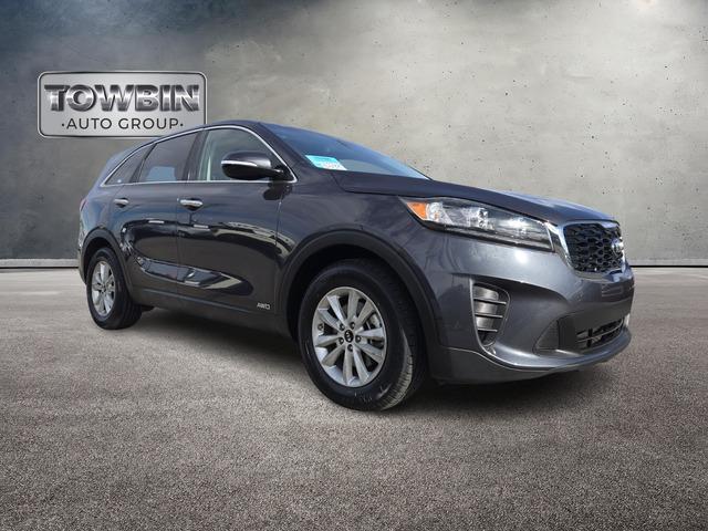 used 2019 Kia Sorento car, priced at $17,250