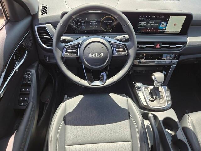 new 2025 Kia Seltos car, priced at $26,955