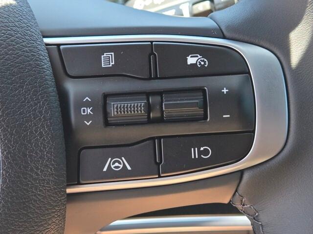 new 2025 Kia Sportage car, priced at $33,080
