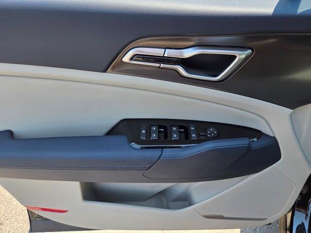 new 2025 Kia Sportage Hybrid car, priced at $32,324
