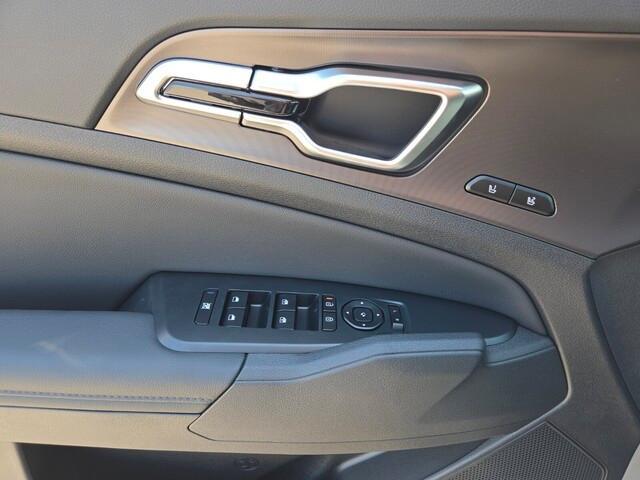 new 2026 Kia Sportage car, priced at $39,058