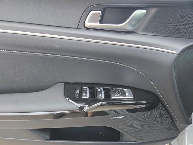 new 2025 Kia K5 car, priced at $30,564