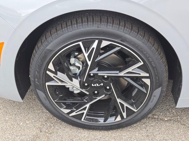 new 2025 Kia K5 car, priced at $30,564
