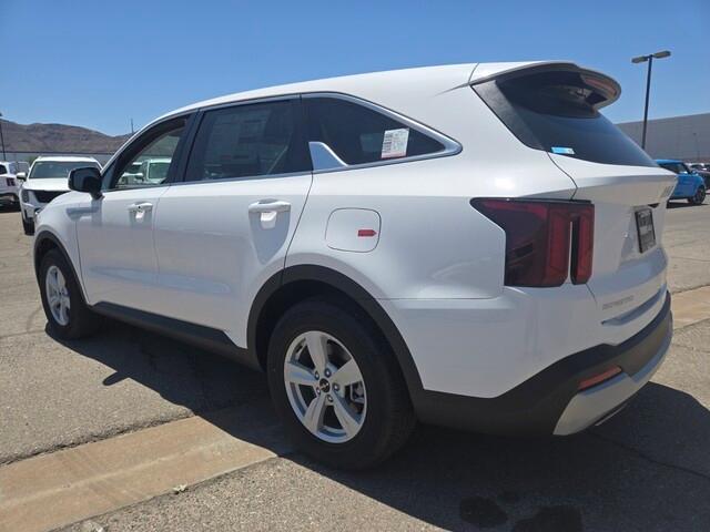 new 2025 Kia Sorento car, priced at $32,113