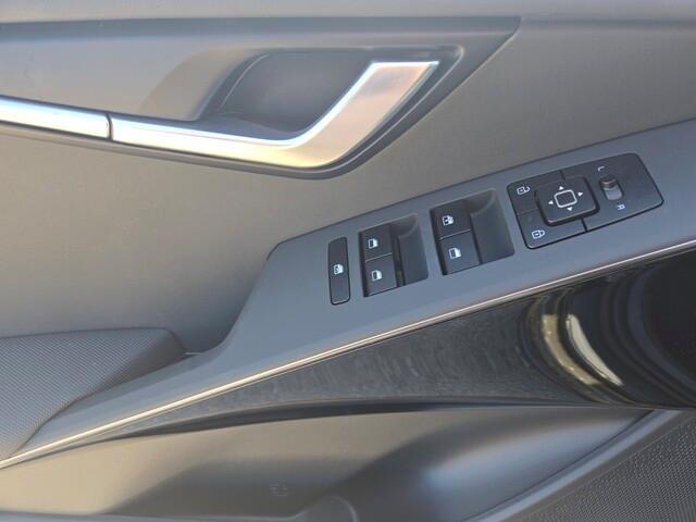 new 2025 Kia Niro car, priced at $30,500