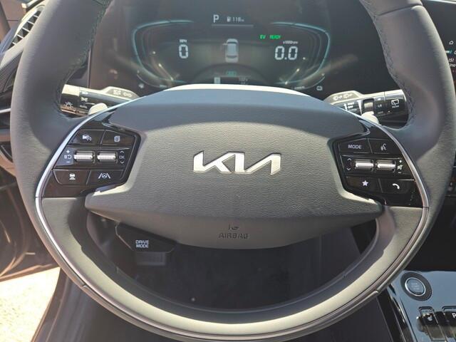 new 2025 Kia Niro car, priced at $30,500