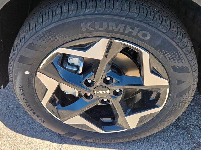 new 2025 Kia Seltos car, priced at $26,544