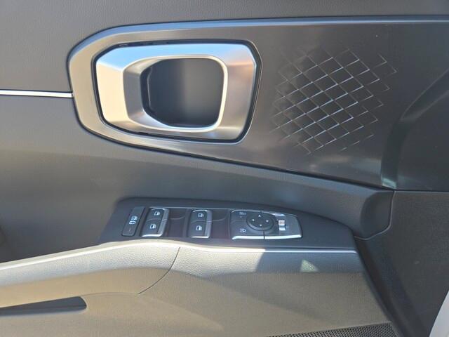 new 2025 Kia Sorento car, priced at $38,402