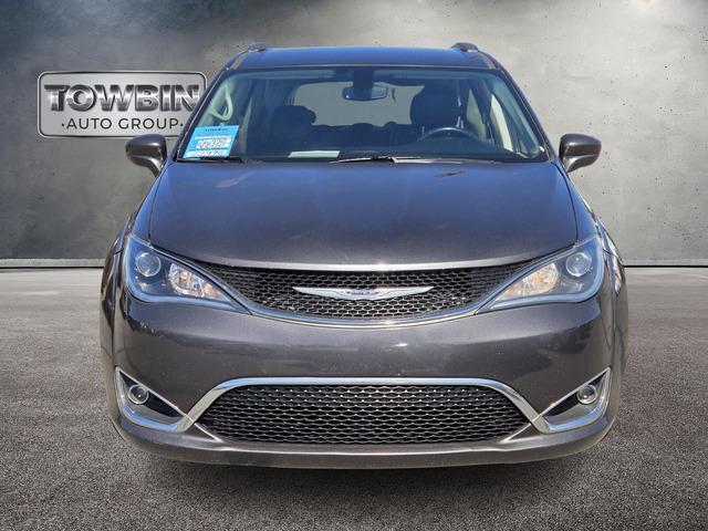 used 2020 Chrysler Pacifica car, priced at $22,200